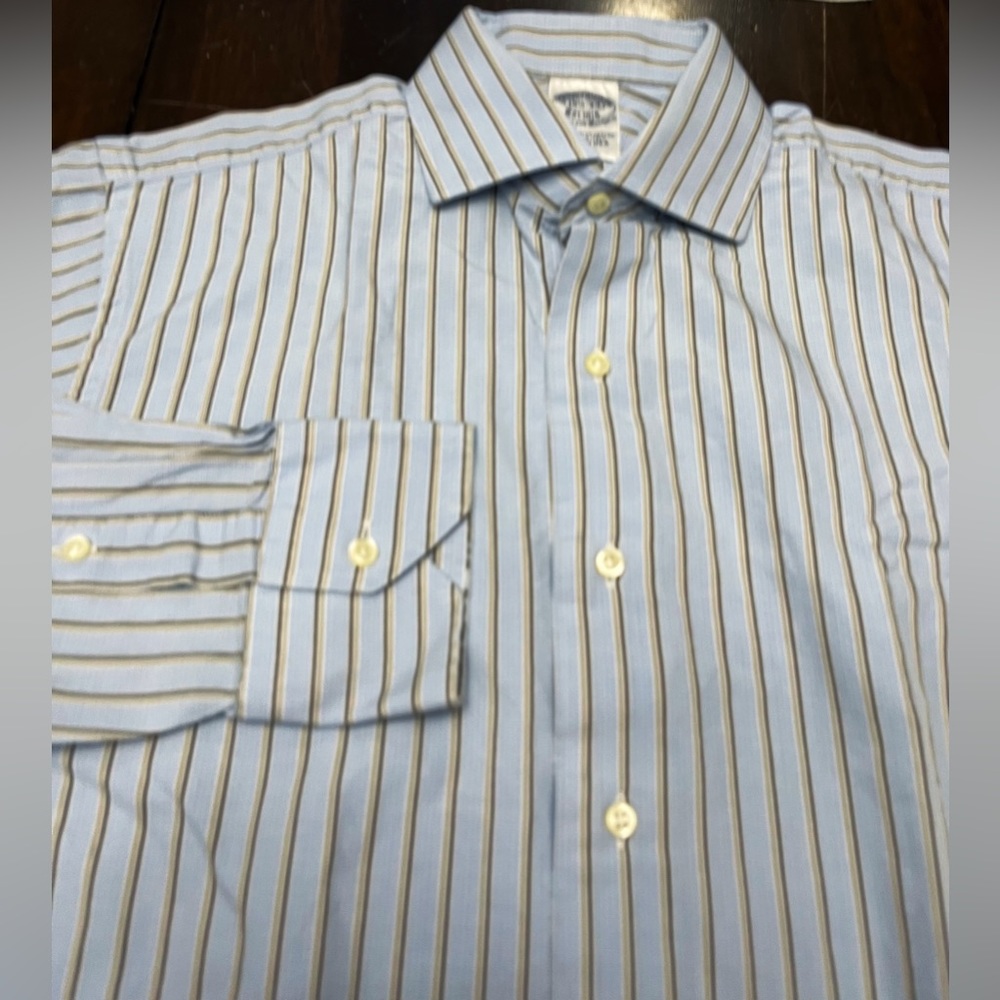 Brooks Brothers Long Sleeve Button Up Shirt Men’s size 15 1/2 34
